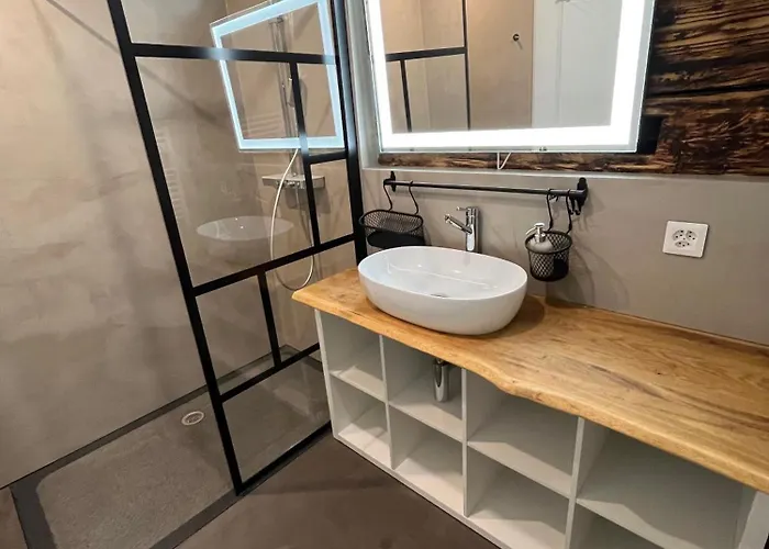 Mountain Homes * Bönigen