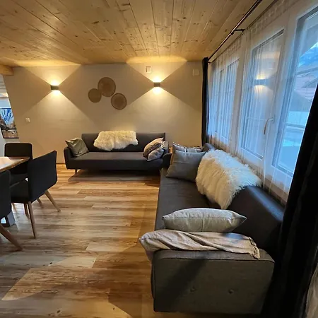 Mountain Homes Apartment Bönigen